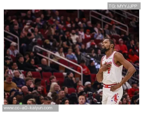 杜兰特分享NBA杯感受适应新赛制重视球迷反馈 杜兰特分享NBA杯感受适应新赛制重视球迷反馈