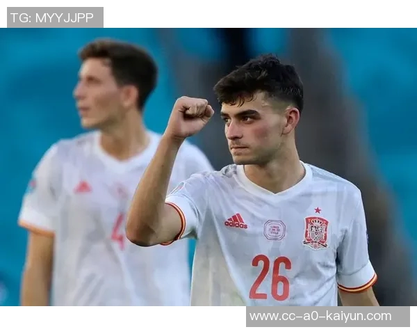 巴萨今日训练前为西班牙列车事故遇难者举行默哀仪式表达哀悼之情 巴萨今日训练前为西班牙列车事故遇难者举行默哀仪式表达哀悼之情